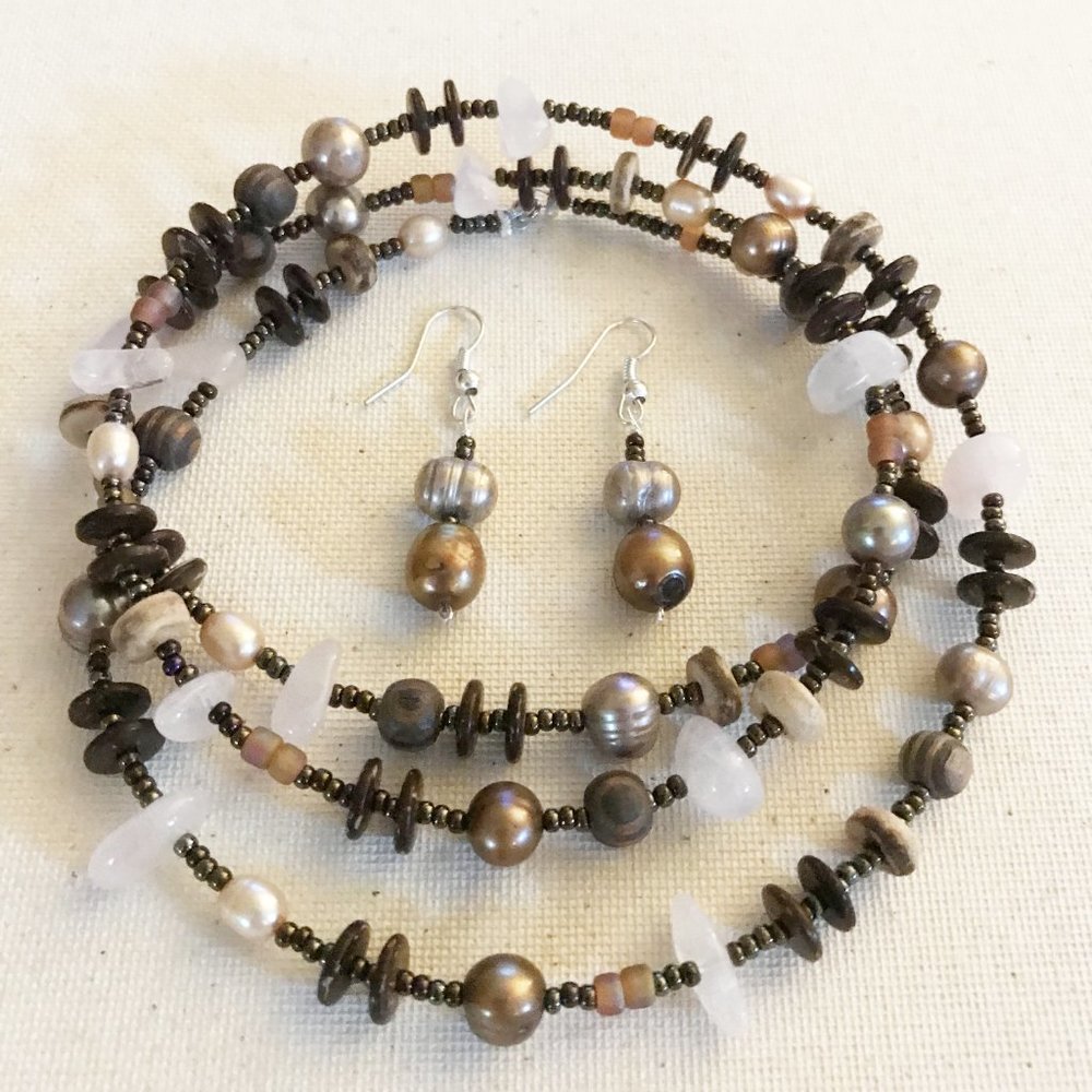 Rose in the Woods Necklace Earring Set Rose Quartz Pearls Gemstone Crystal Wood - Picture 4 of 6